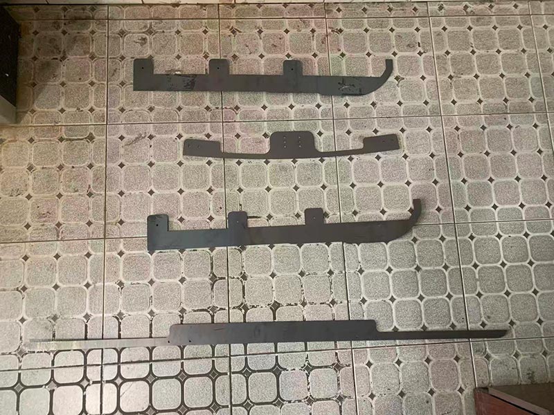 Zunhua Shengjian Fanrong Machinery Parts Co., Ltd. heeft onafhankelijk nieuwe producten ontwikkeld: gereedschaps- en boormallen voor contragewichtijzers.